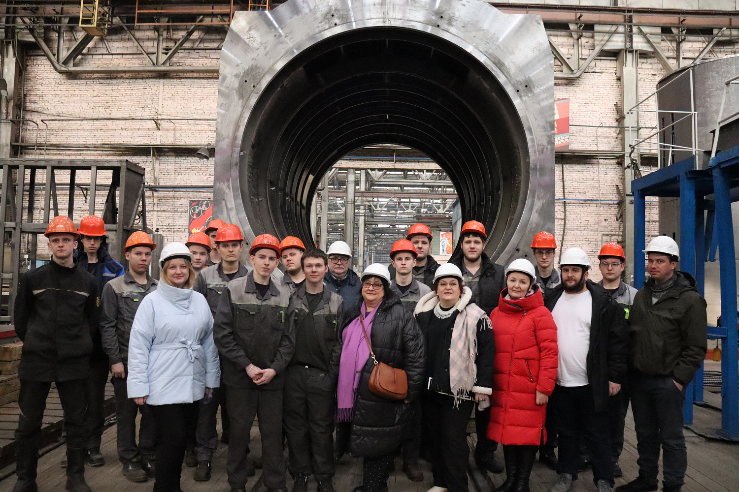 ЭЛСИБ посетила делегация технического колледжа им. А.И.Покрышкина 